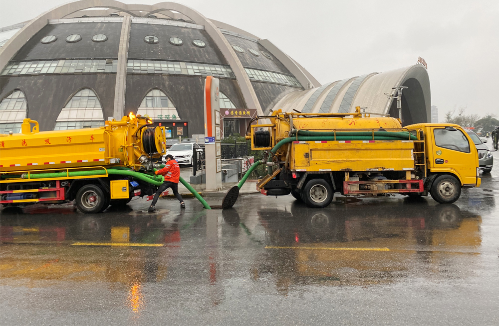 横梁商场管道清淤